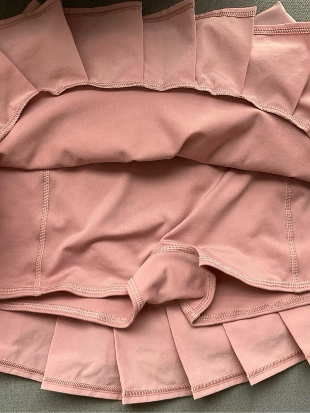 Alo Yoga Women’s Pink Double Or Nothing Skirt/Skort - Size M - Picture 3 of 3
